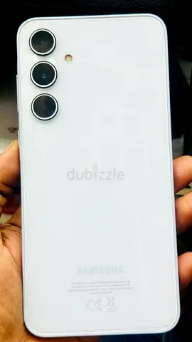 Samsung Galaxy (White) - Good Condition, Triple Camera Back