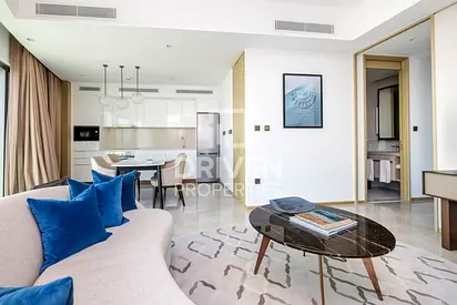 Serviced Unit | Sea View | Elegant | Vacant