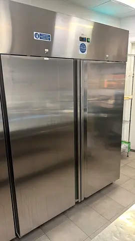 Firscool Upright double door chiller