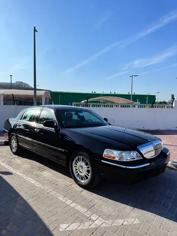 2009 Lincoln Town Car Signature Limited - American Specs