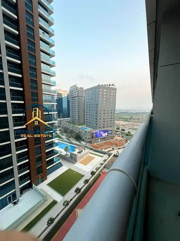 STUDIO | FULLY FURNISHED | DOWNTOWN VIEW |