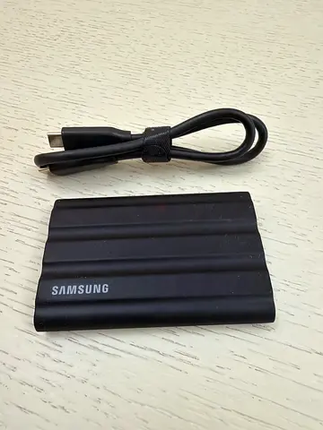 Samsung T7 Shield 4TB Portable SSD – Black, Perfect Condition