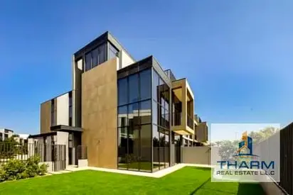 Corner unit|Great location Infront of pool & park