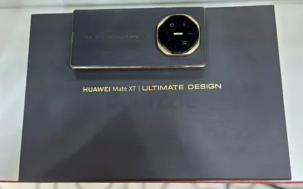 HUAWEI MATE XT ULTIMATE DESIGN 1TB STORAGE
