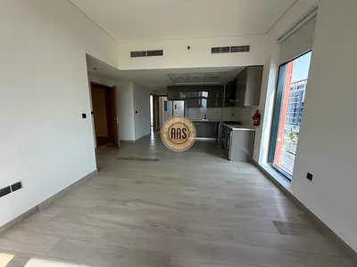 Chiller free ready to move spacious 3 bedroom apartment only in 122k