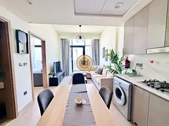 12 cheques | Burj Khalifa View | Fully furnished |
