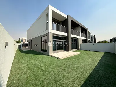 VACANT | VASTO | HUGE LAYOUT | KITCHEN APPLIANCES