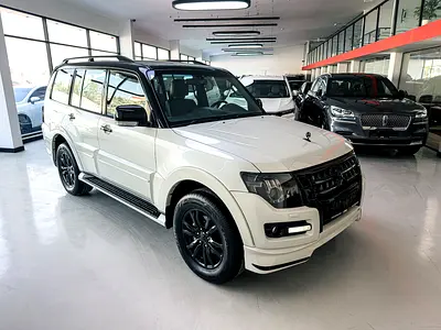 AED 1,300 // 20%DP // 2020 Mitsubishi Pajero 3.8L V6 Signature Edition