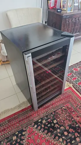 West frost wine Fridge dual zone 35 bottles