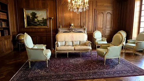 Stylish 5-Seater Sofa Set for Home
Classic 5-seater furniture set designed to make your living room