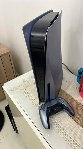 Ps5 fat disc silver edition with the controller for 2000