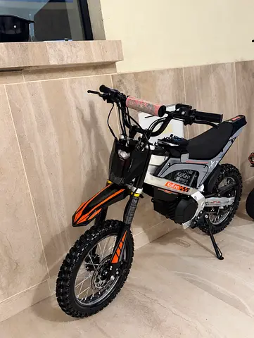 Electric Dirt Bike / Kids/teen Off-road Motorbike - best condition