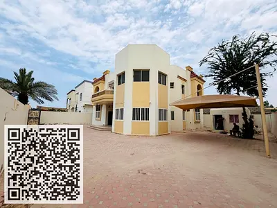 فيلا كبيرة للايجار بالمويهات موقع مميز تكييف مركزي بسعر جيد