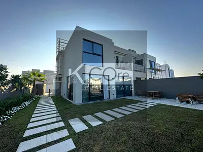 Luxury 3BR Waterfront Villa | Falcon Island