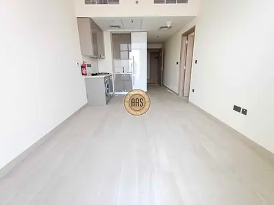 Luxurious and comfortable 1BHK with fully fitted kitchen only 70k with 6chqs ready move