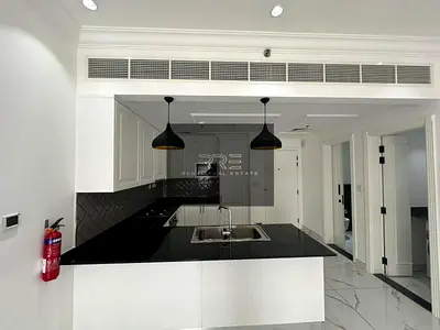 Bright 1BR Apartment | Balcony | Downtown City View