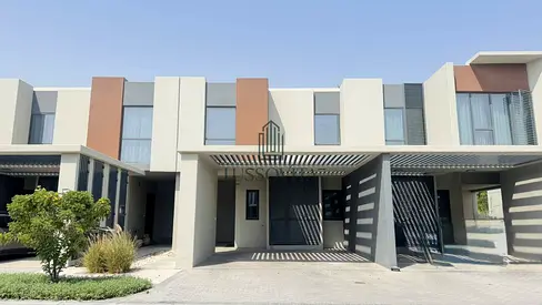 Spacious 3BR Townhouse | Private Garden | Huge Layout