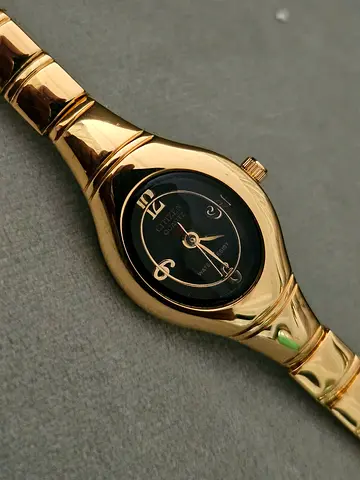 Ladies gold-tone Citizen quartz wristwatch - good working condition