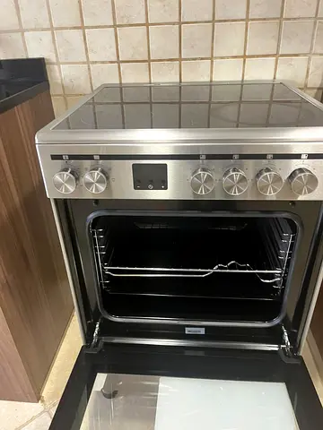 Terim Electric Cooker - sparingly used hob. Oven was never used. perfect Condition