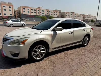 2014 Nissan Altima SE - American Specs - Excellent Condition