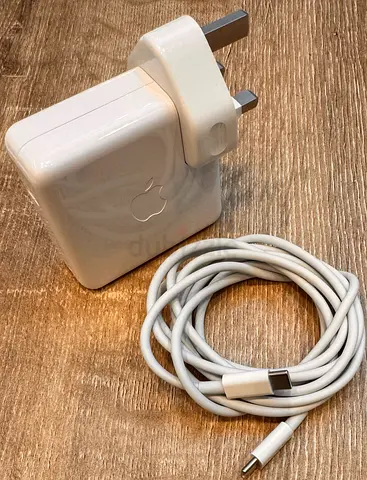MacBook Power Adapter 61W with C-C,2M Fast Charging Cable