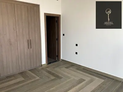 PRIME LOCATION | SPACIOUS APARTMENT | VACANT