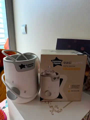 Bottle warmer for a baby