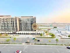 50k with 12 cheques Boulevard view •• spacious layout •• chiller free •• luxurious & lav