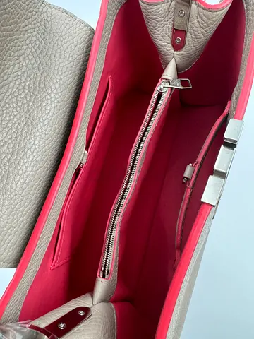 Authentic Louis Vuitton Capucines MM Bag – Grey Leather