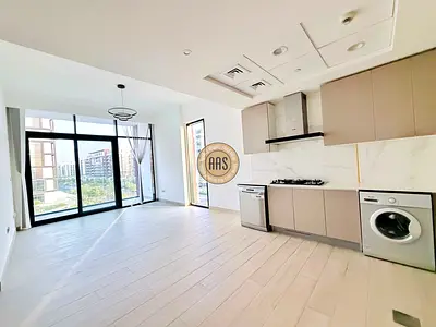 Offer price | Spacious 3 B/R | 4chqs |