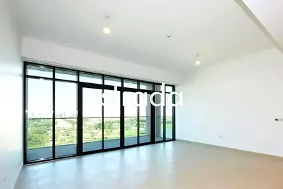 Golf View | Vacant | Large Layout