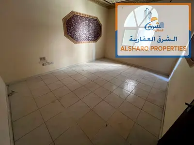 الراشدية 3 بجوار ابراج عجمان ون - مساحه كبيرة و تقسيمات ممتازه ببلكونة اطلالته مفتوحة