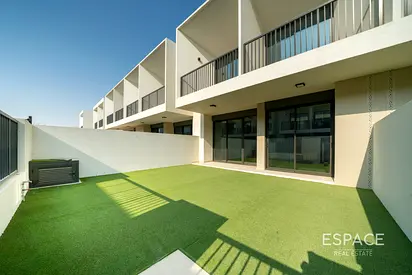 Close to Amenities | Internal | Vacant 27th Nov