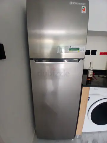 Westpoint WNN-3518ERI Refrigerator – Excellent Condition (Moving Out)