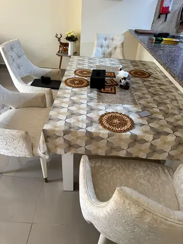 Dinning table