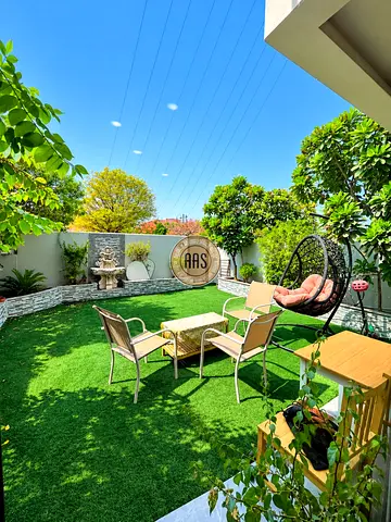SINGLE ROW 3BR+MAID VILLA READY TO MOVE NEAR ALL AMENITIES