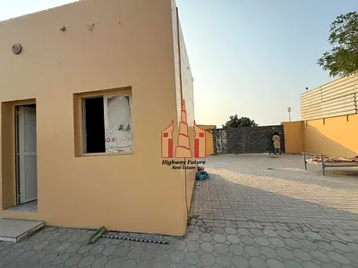 Land for commercial 10k sqft 25kw 1 washroom 1 office rent 85k in industrial Sajja
