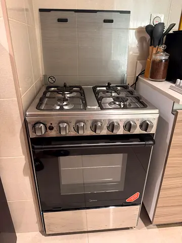 Gas Stove and Oven