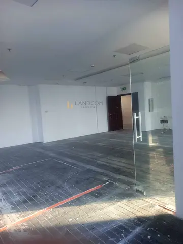 SPACIOUS OFFICE SPACE FOR RENT – OUD METHA, DUBAI