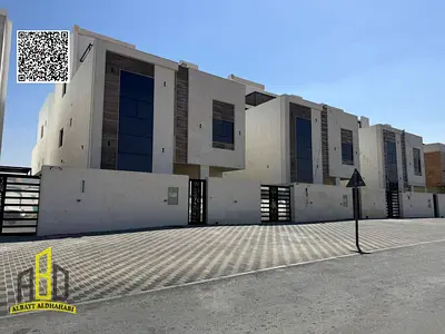 Villa with a large roof terrace, located on Sheikh Mohammed bin Zayed Road