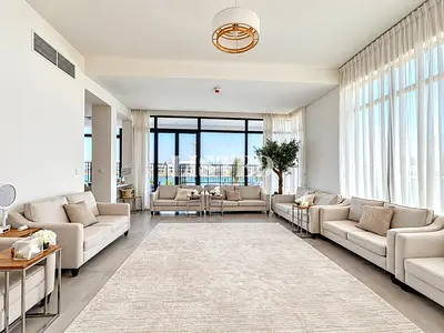 Prime Beachfront Villa | Unfurnished | Vacant