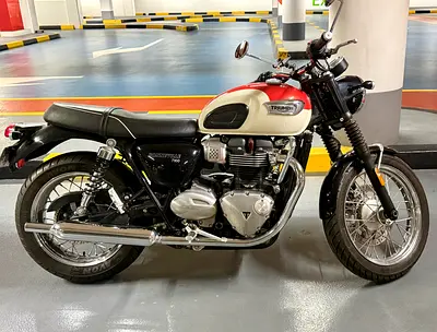 Triumph Bonneville T100