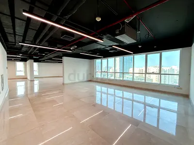 FULLY FITTED | VACANT | HIGH FLOOR | LAKE VIEW | OFFICE FOR SALE
