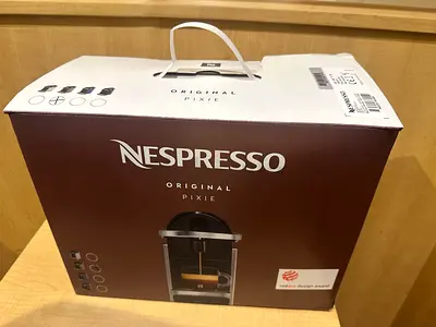 Nespresso Original Pixie coffee machine (boxed) - Original Pixie