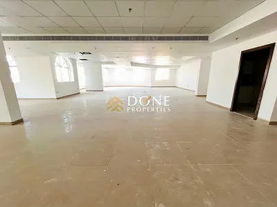 2 MONTHS FREE LUXURY OFFICE WITH PARKING & WASHROOM READY TO MOVE 2300 SQFT IN MUWILEH COMMERCIAL E