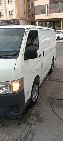Toyota Hiace 2018 Standard GCC Specs