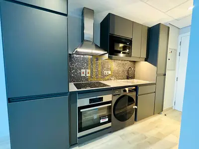 Fully Renovated | High Floor | Near Metro | Multiple Chqs