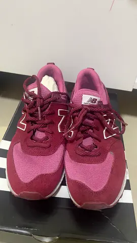 Pre-owned New Balance women's sneakers - maroon/pink, size available