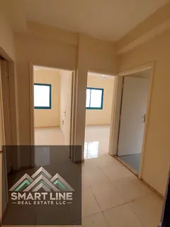 Near to sachool 1bhk with balcony with close hall family building rent only 22k