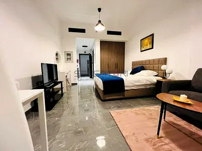 STYLISH FURNISHED | VACANT | PRIME LOCATION
